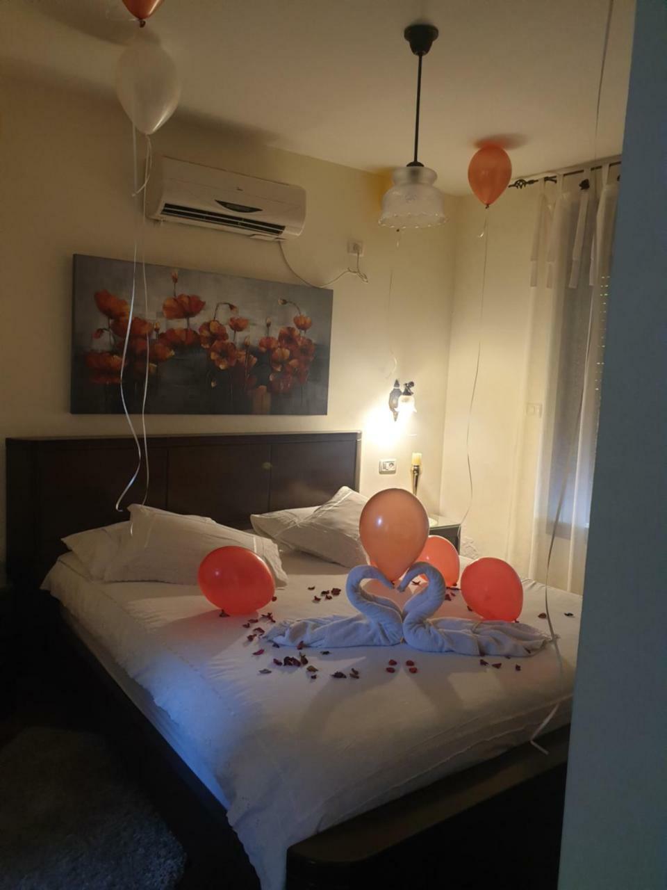 Tenebagolan Suites Zimmers Had Nes Esterno foto
