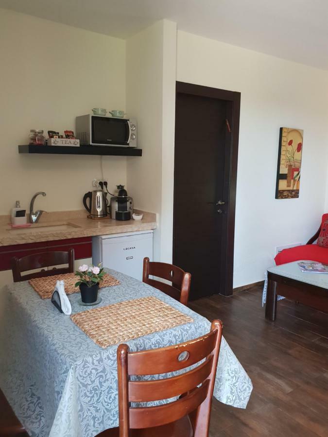 Tenebagolan Suites Zimmers Had Nes Esterno foto