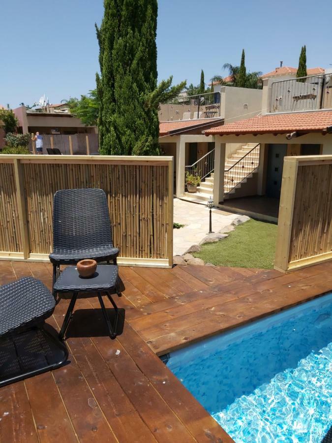 Tenebagolan Suites Zimmers Had Nes Esterno foto