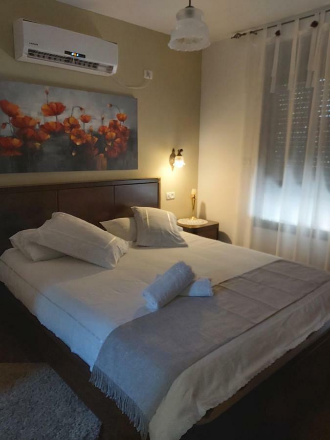Tenebagolan Suites Zimmers Had Nes Esterno foto