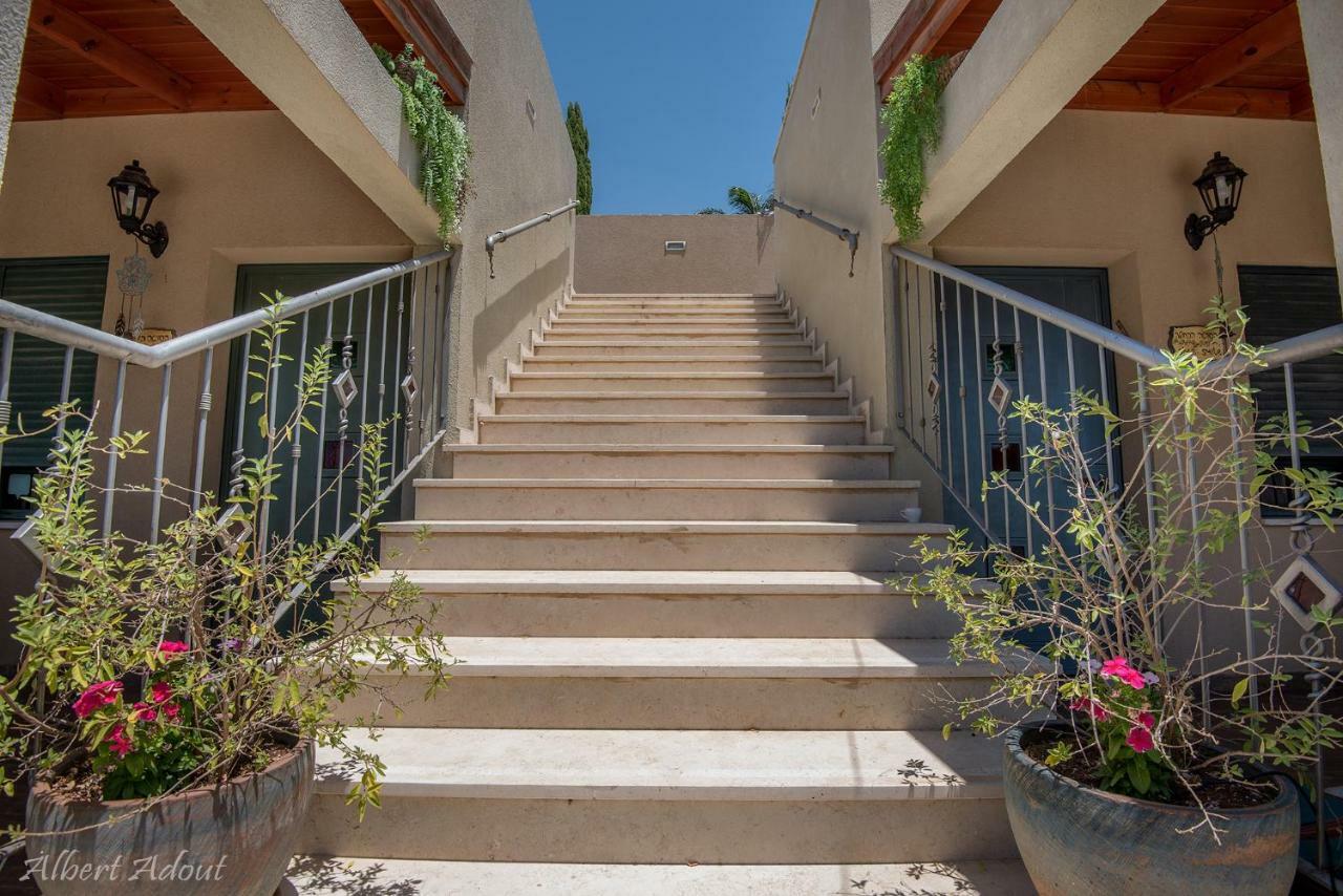 Tenebagolan Suites Zimmers Had Nes Esterno foto